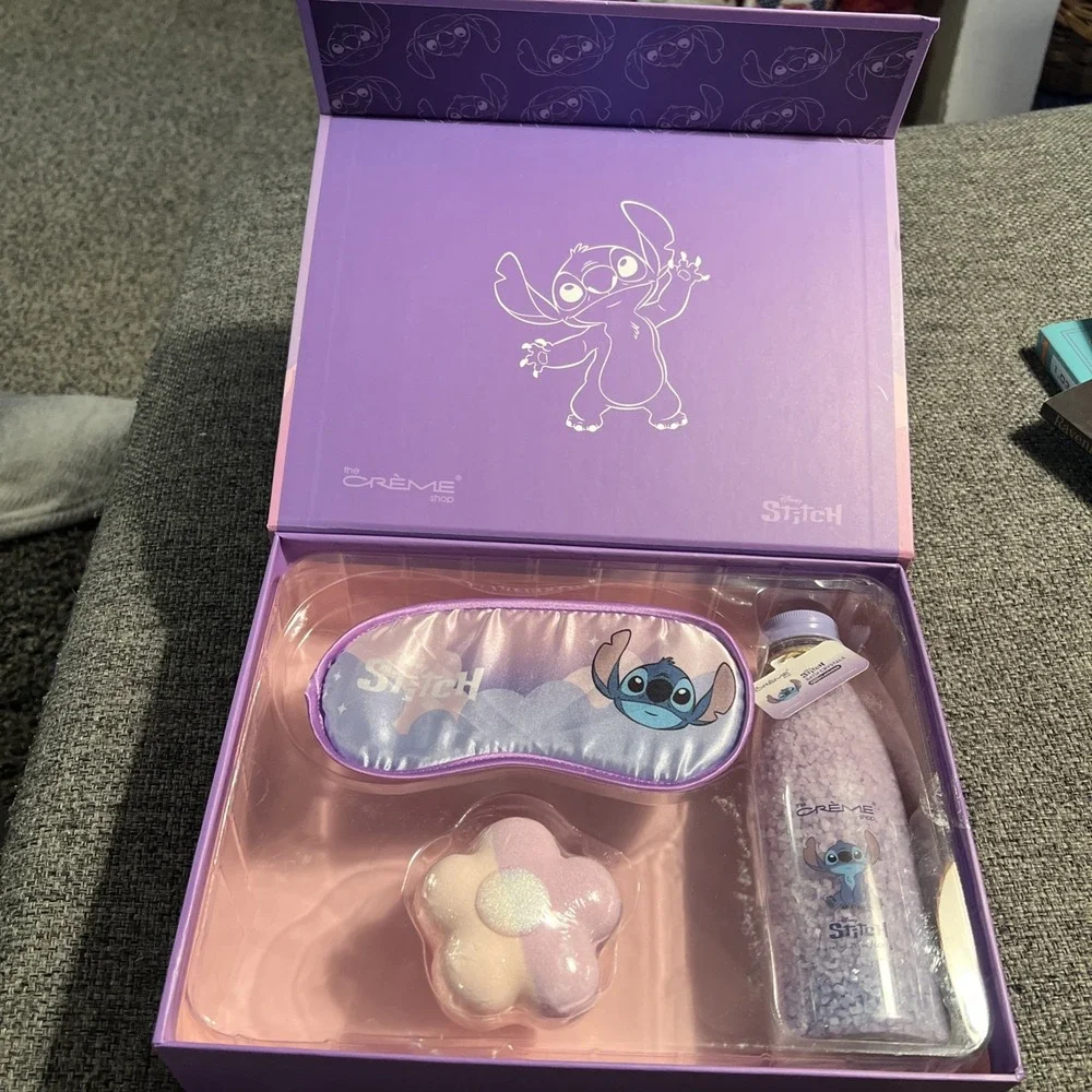 The‎ Creme Shop Disney Stitch Purple Fantasy Spa Set